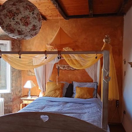 Morelli House Guest House Montalbo Ngoại thất bức ảnh