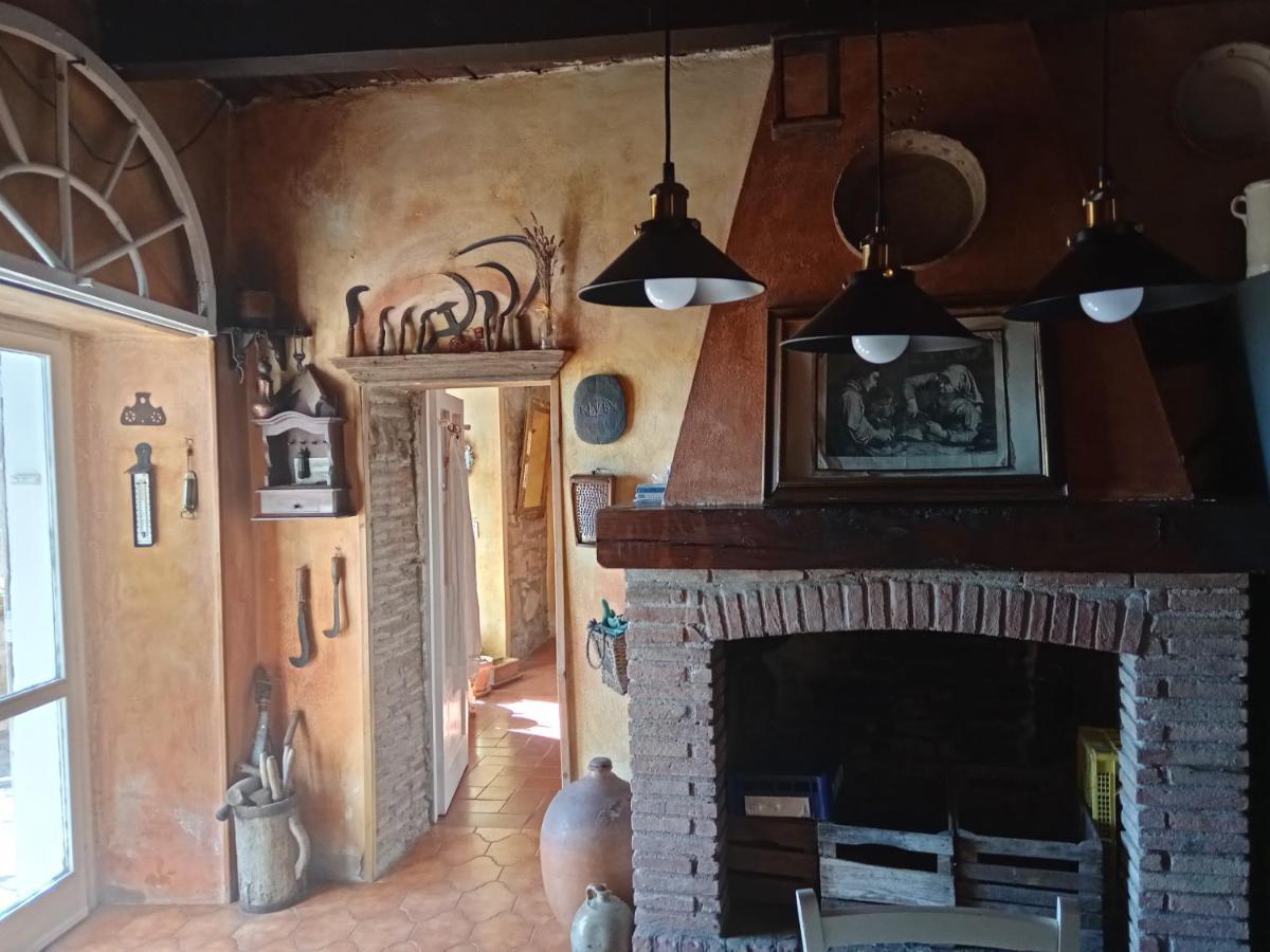Morelli House Guest House Montalbo Ngoại thất bức ảnh