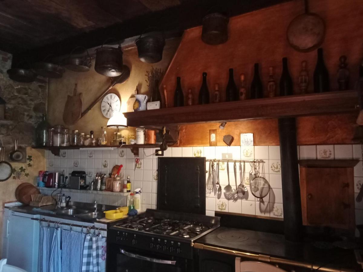 Morelli House Guest House Montalbo Ngoại thất bức ảnh