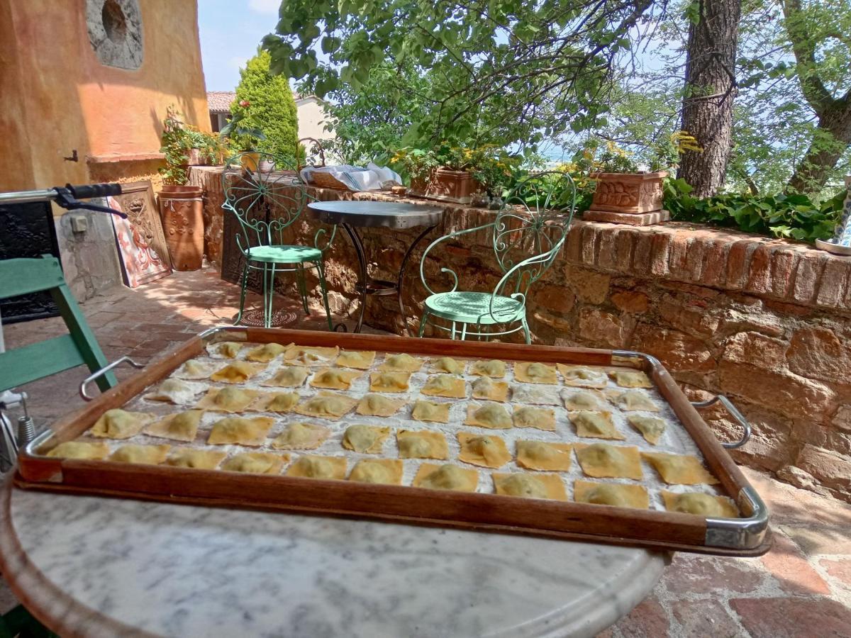 Morelli House Guest House Montalbo Ngoại thất bức ảnh