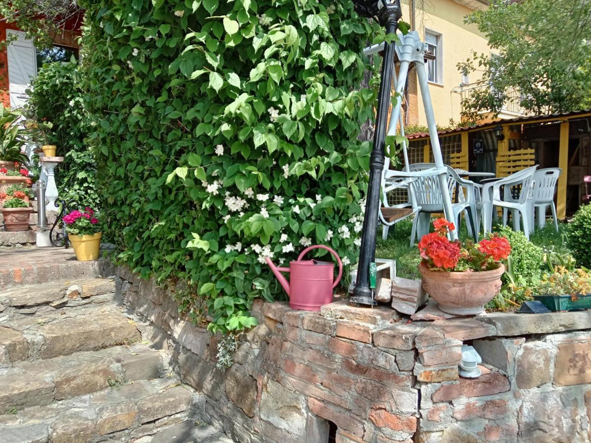 Morelli House Guest House Montalbo Ngoại thất bức ảnh